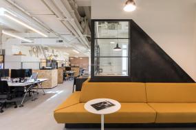 2018年广告公司吊顶装修效果图