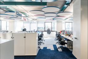 2018金融公司吊顶装修效果图