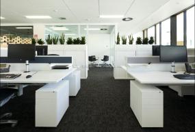 广告公司吊顶装饰设计图