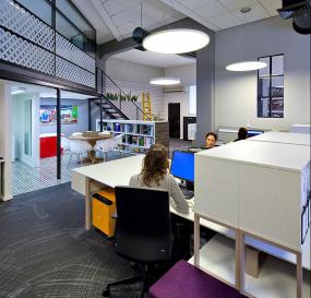 电子科技公司吊顶装饰效果图大全