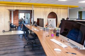 传媒文化公司吊顶装潢设计图片