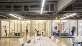 2018传媒文化公司吊顶装修效果图