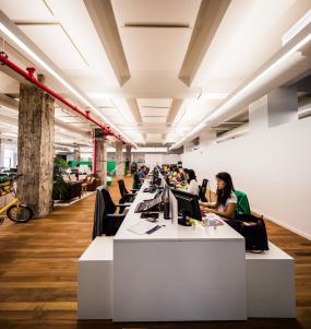 投资公司吊顶装修设计效果图片