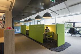 高端生物科技公司吊顶装修效果图