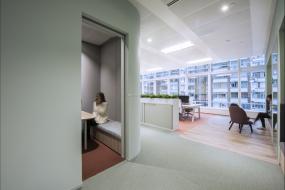 最新办公室木地板设计装饰效果图