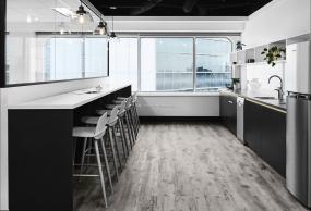 2018年办公室木地板装修效果图