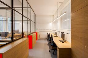 最新房地产公司吊顶装饰效果图