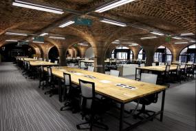 最新房地产公司吊顶设计装饰效果图片