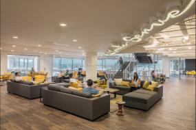 科技公司木地板装修效果图