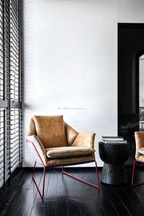 科技公司木地板装潢效果图