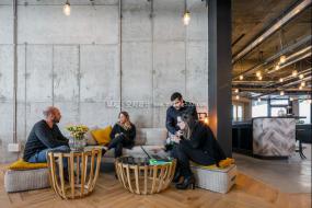 金融公司木地板装潢设计效果图片