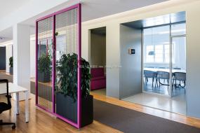 金融公司木地板设计装饰图