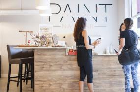 小型美甲店装修效果图大全