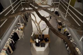 大型服装店设计装饰效果图