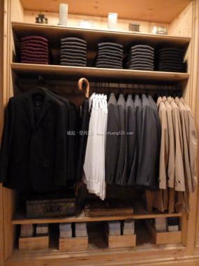 男装店货架设计装修效果图片