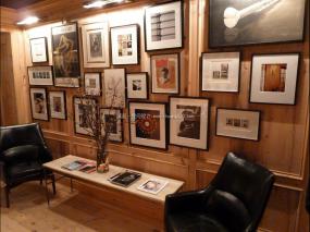 男装店货架设计装饰效果图