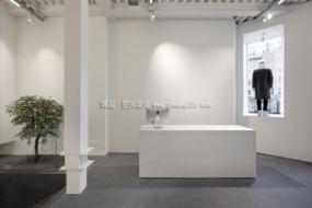 男装店内装修设计图片