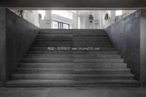 男装店内设计装修图片