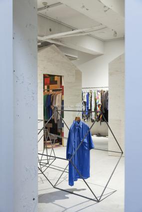 最新品牌服装店装饰实景图