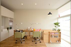 高档国外美甲店装修效果图