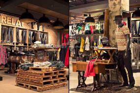 品牌男装店装修实景图片