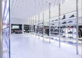 男装专卖店装饰设计效果图片