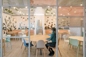 最新公司地面装饰实景图