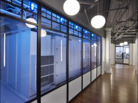 高端公司地板装修图片