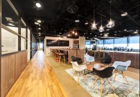 最新办公室强化木地板装修设计图片