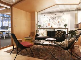 2018年办公室复合木地板装修效果图