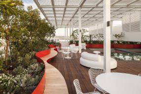 最新办公室户外休闲区装修设计图片