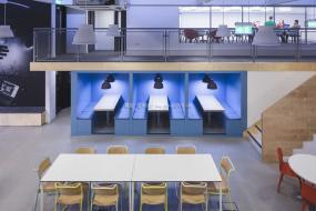 高端公司休闲区装修图片