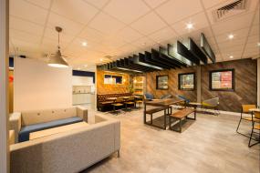 办公室复合木地板装潢图片