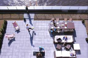 办公室户外休闲区装修高清图片