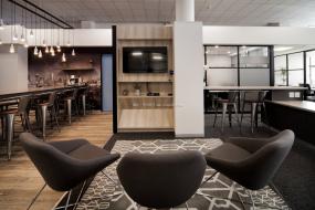 最新办公室多层木地板装饰设计图