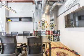 办公室瓷砖木地板装修实物图片