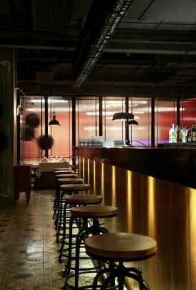 高档西餐店装修图片