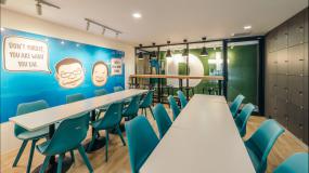 最新办公室橡木地板装修设计效果图