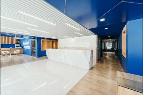 办公室橡木地板装修设计效果图