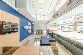 专业办公室橡木地板装修设计图片