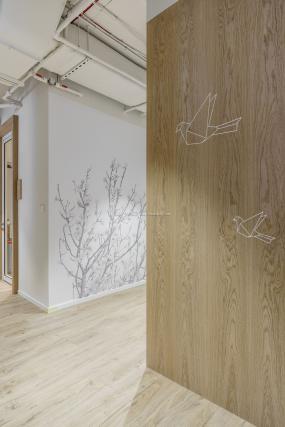 办公室仿木地板瓷砖装修图片