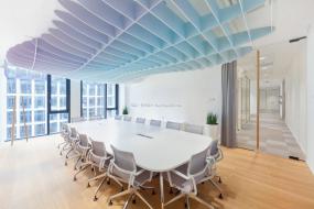 最新办公室多层复合木地板装修设计图片