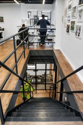 2018年办公室竹木地板装修效果图