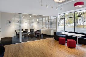 最新办公室三层实木地板设计装饰效果图片