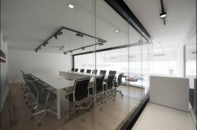 最新办公室三层实木地板设计装饰效果图