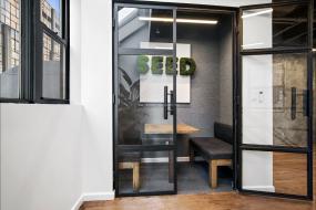 2018办公室竹木地板装修效果图