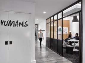 办公室桦木地板装饰图片