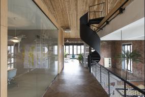 高端办公室生态木地板装修图片