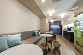 2018年办公室杉木地板装修效果图