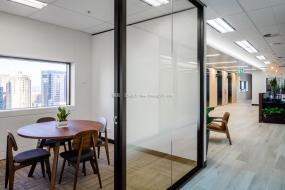 办公室杉木地板装修装潢效果图